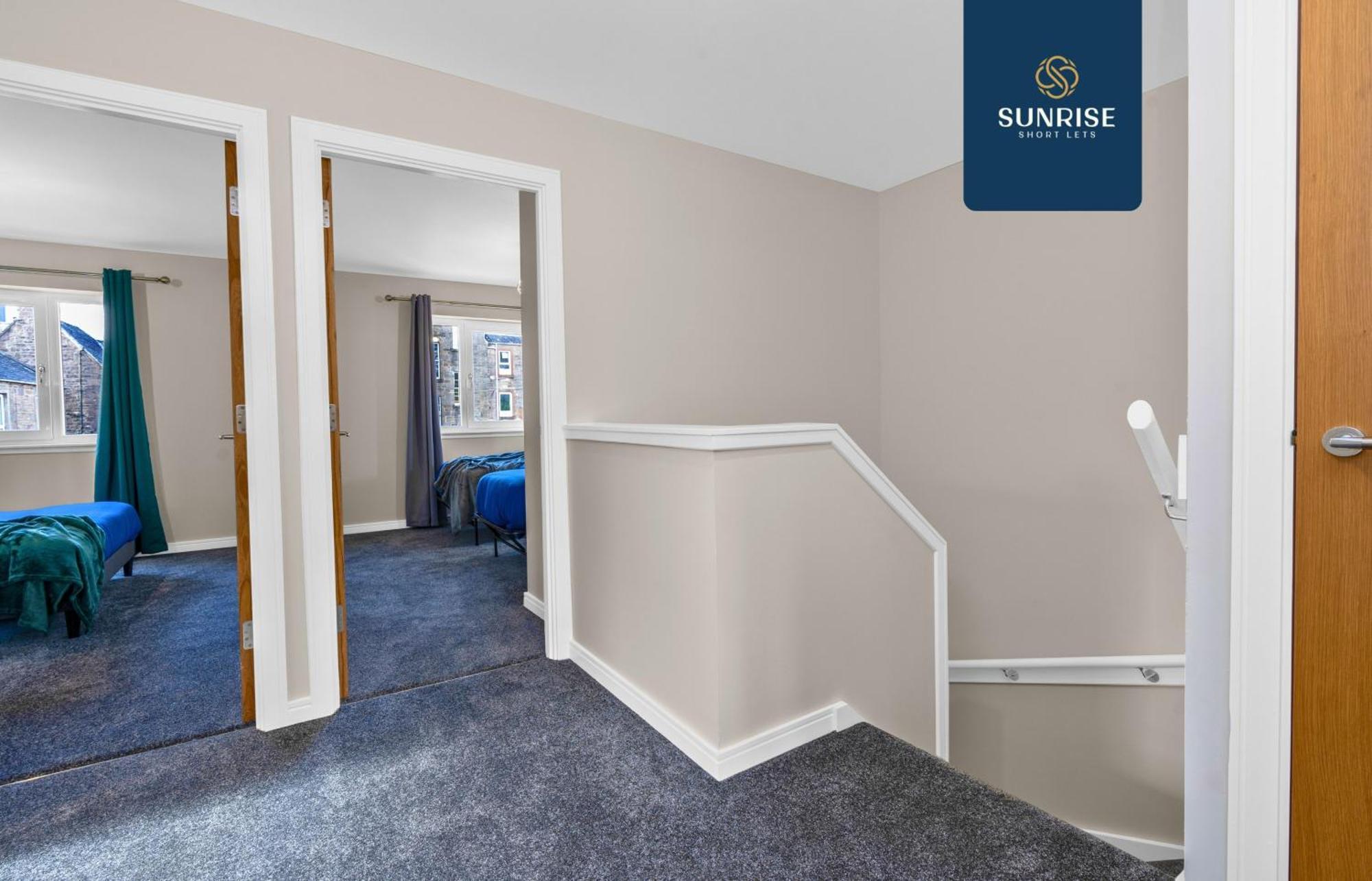 L2 - Stunning 4 Bed House With 6 Beds And 3 Bathrooms, Tvs In Each Room, Free Parking, Fully Equipped, Local Amenities, Easy Ring Road Access, Special Rates Ask Sunrise Short Lets Dundee Exteriér fotografie